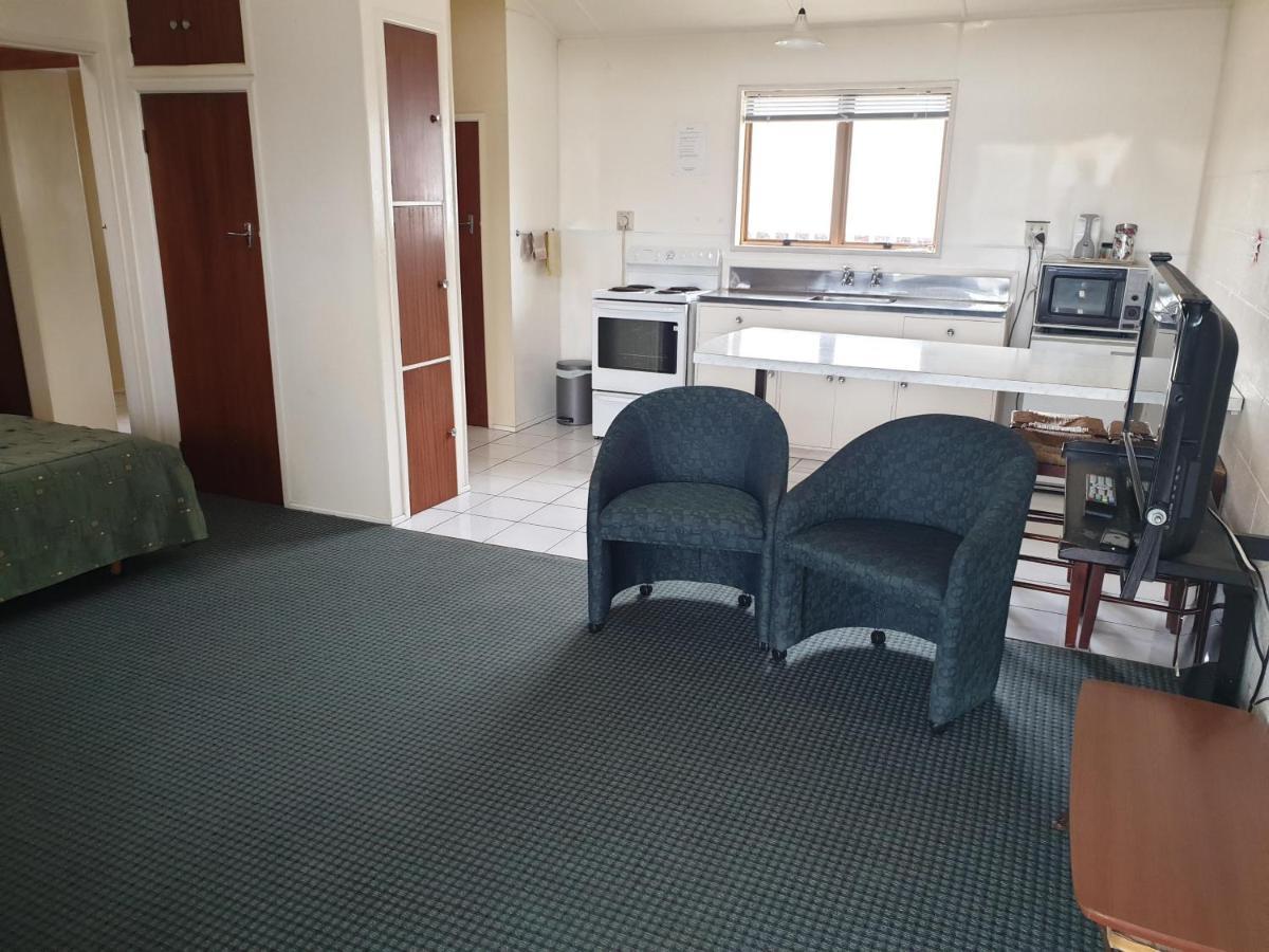 Castletown Motel Foxton Bagian luar foto